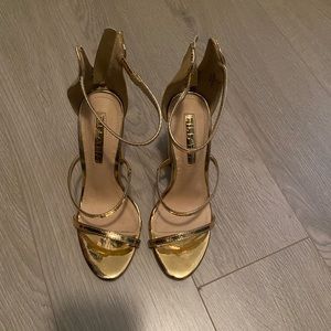 Metallic gold sandals